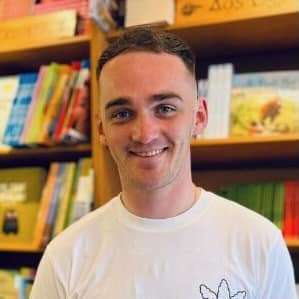 Séamas Mac Eochaidh, Oifigeach Polasai Oideachais